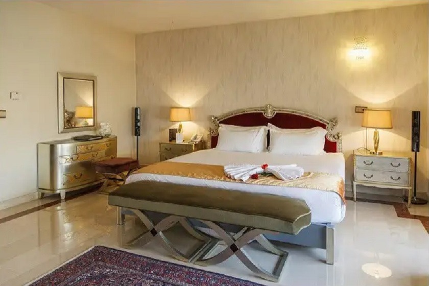 هتل اسپیناس بلوار تهران - اتاق رویال فمیلی EF